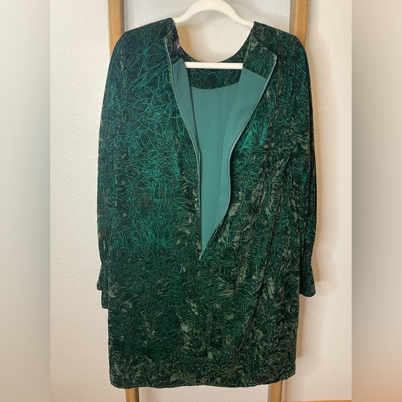 Sam Edelman Crushed Velvet Dress in HUNTER GREEN Slit Sleeves - Picture 8 of 9